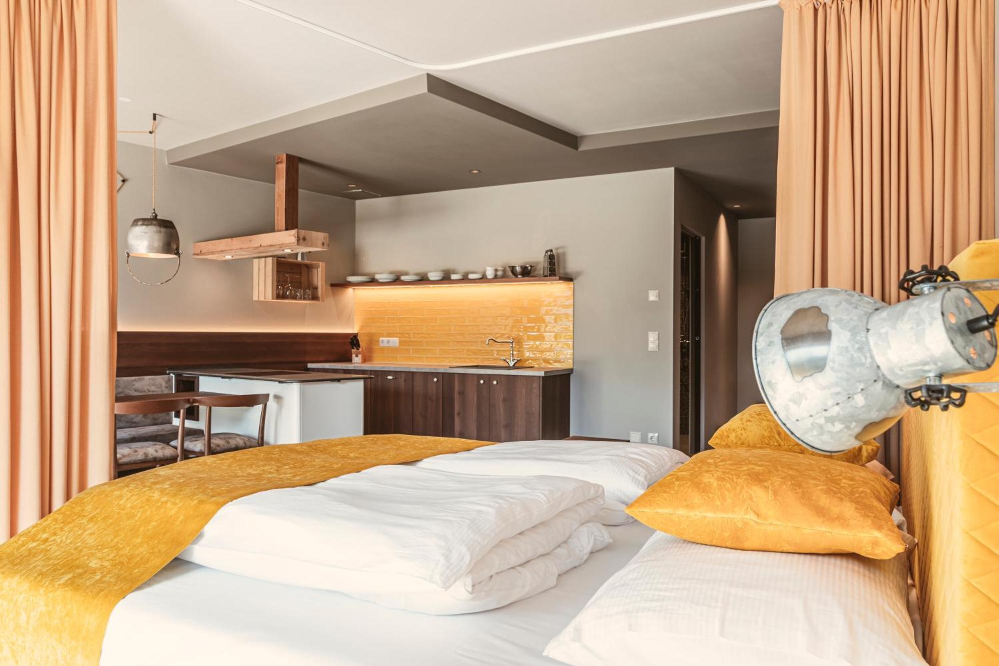 Hosler Aparthotel Merano Bagian luar foto
