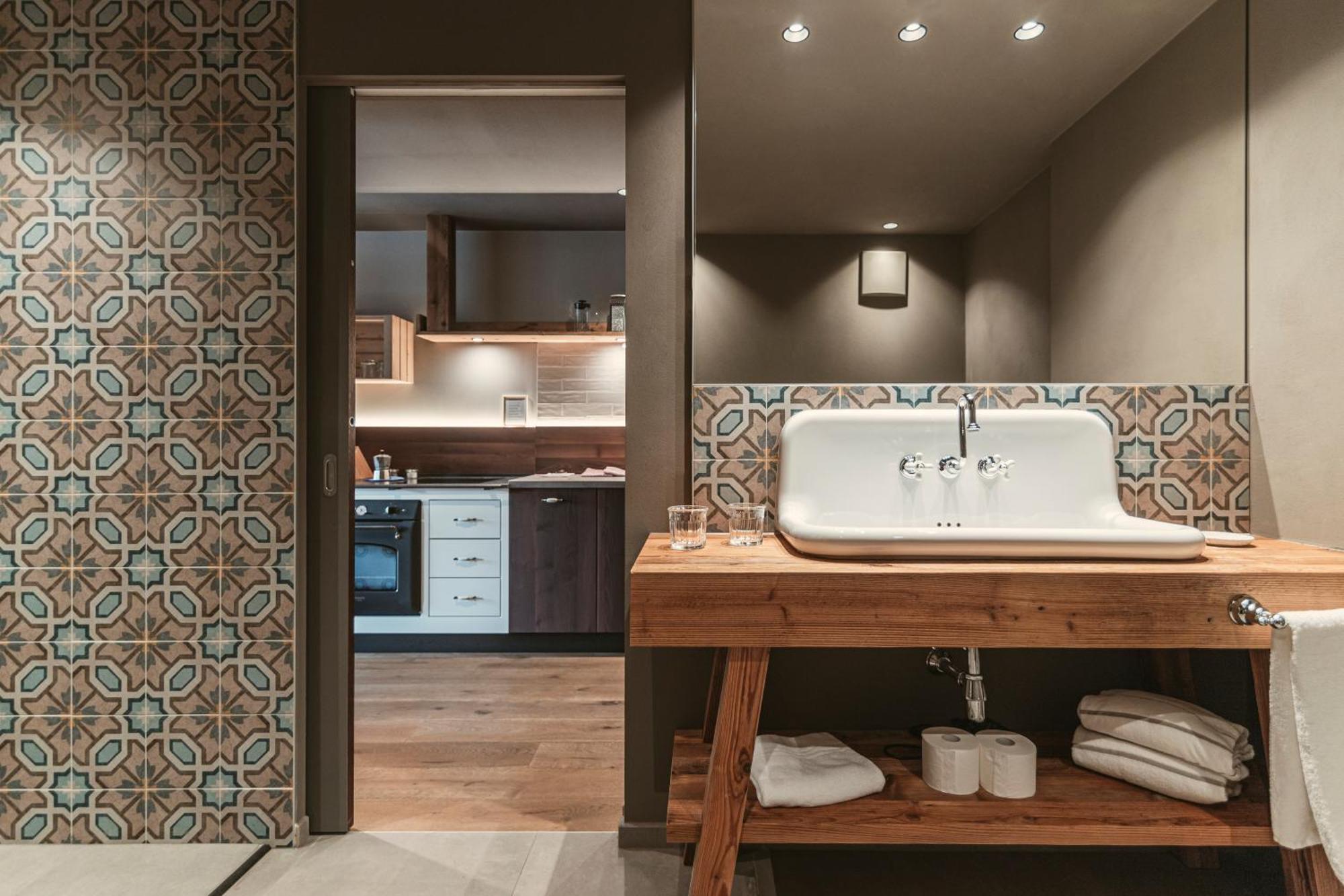 Hosler Aparthotel Merano Bagian luar foto